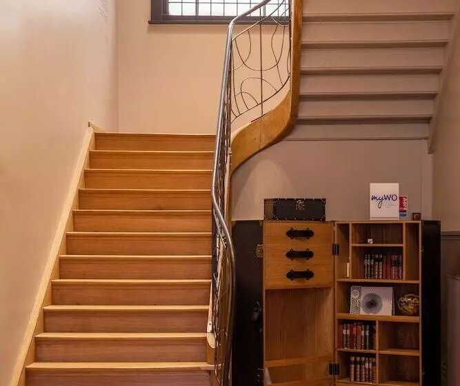 בית מלון כפרי Best Western Urban