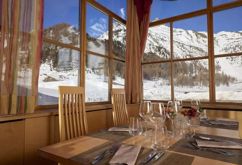 Blu Hotel Senales Zirm Cristal