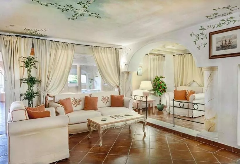 Colonna Beach Hotel Marinella