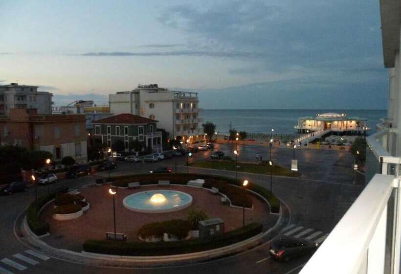 Отель Cristallo