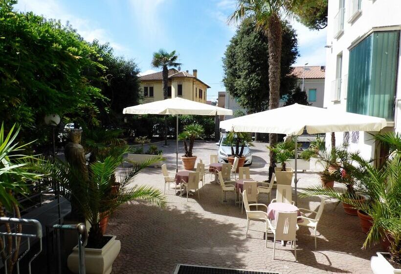 Отель Cristallo