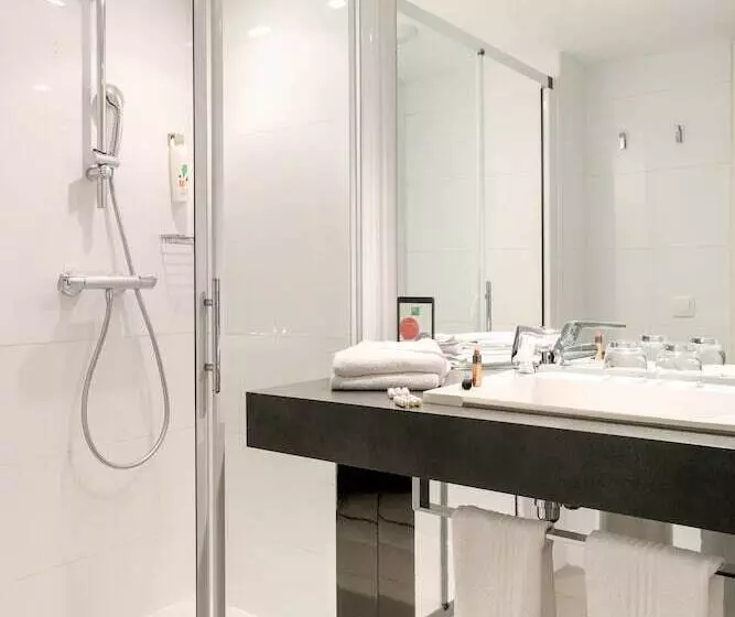 فندق Ibis Styles Menton Centre