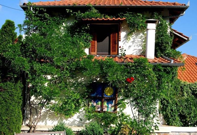 בית מלון כפרי Jennifer Home