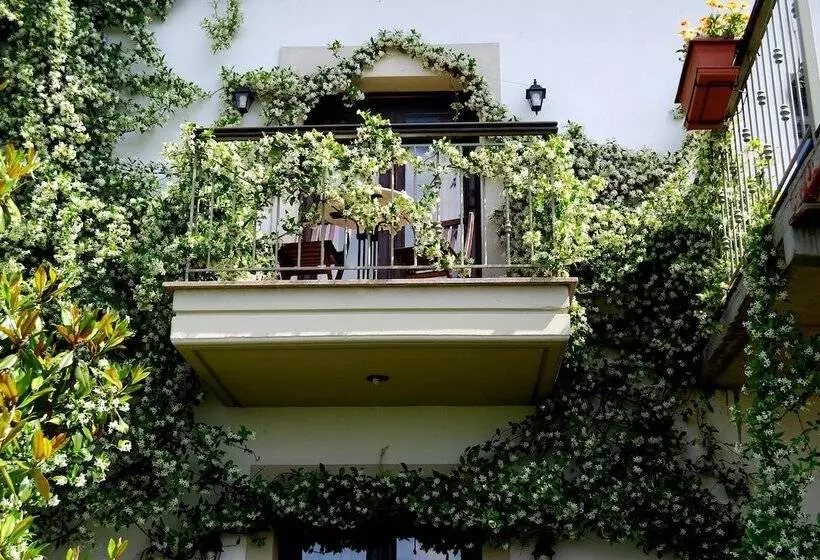 בית מלון כפרי Jennifer Home