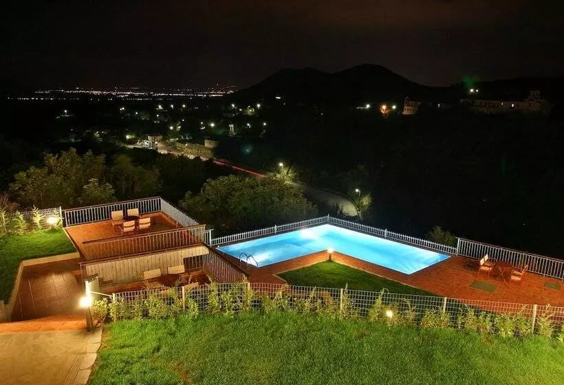 בית מלון כפרי Jennifer Home