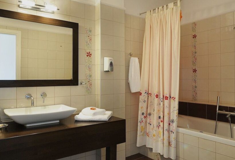 בית מלון כפרי Jennifer Home