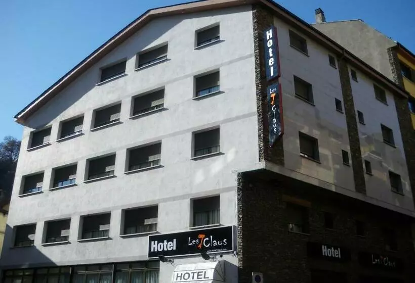 هتل Les 7 Claus