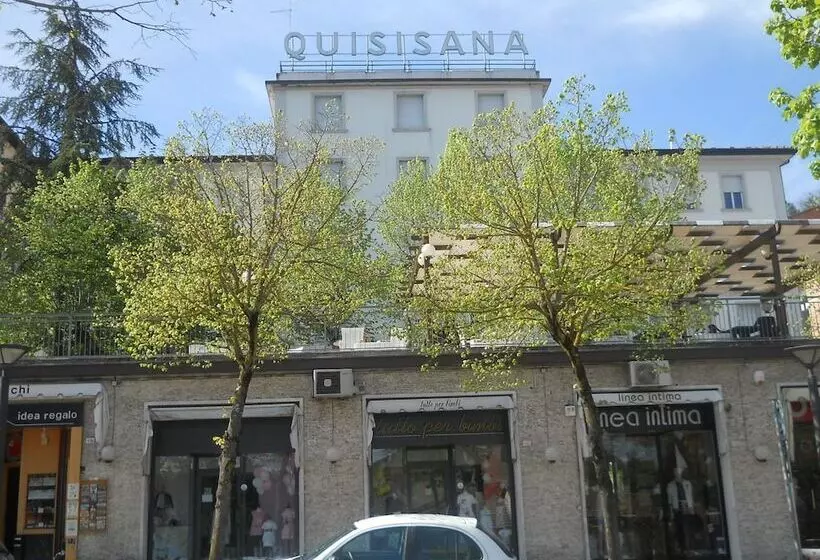 ホテル Quisisana