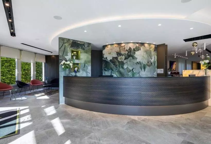 هتل Residence Zust