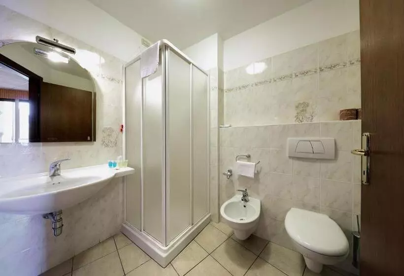 هتل Residence Zust