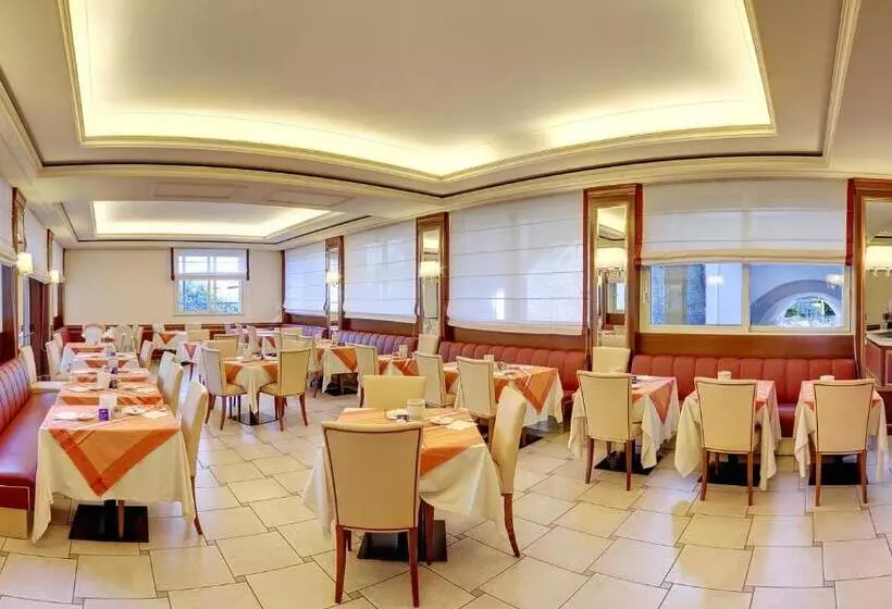 هتل Residence Zust