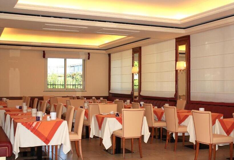 هتل Residence Zust