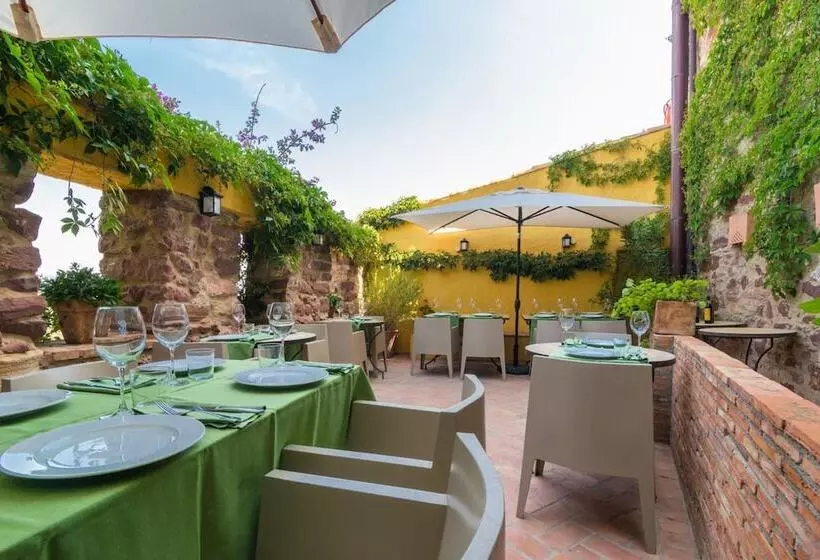 فندق ريفى El Jardín Vertical