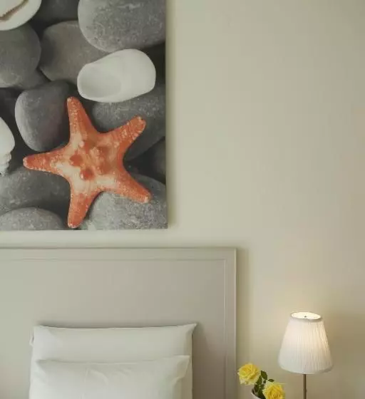 Отель Telesilla