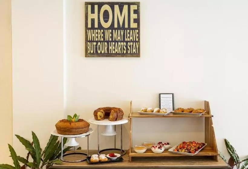 Отель Telesilla