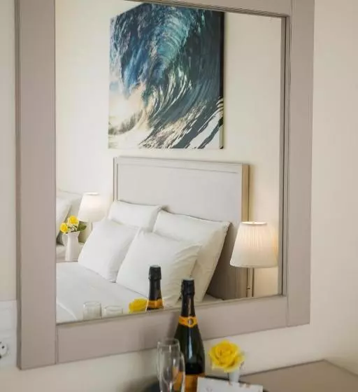 Отель Telesilla