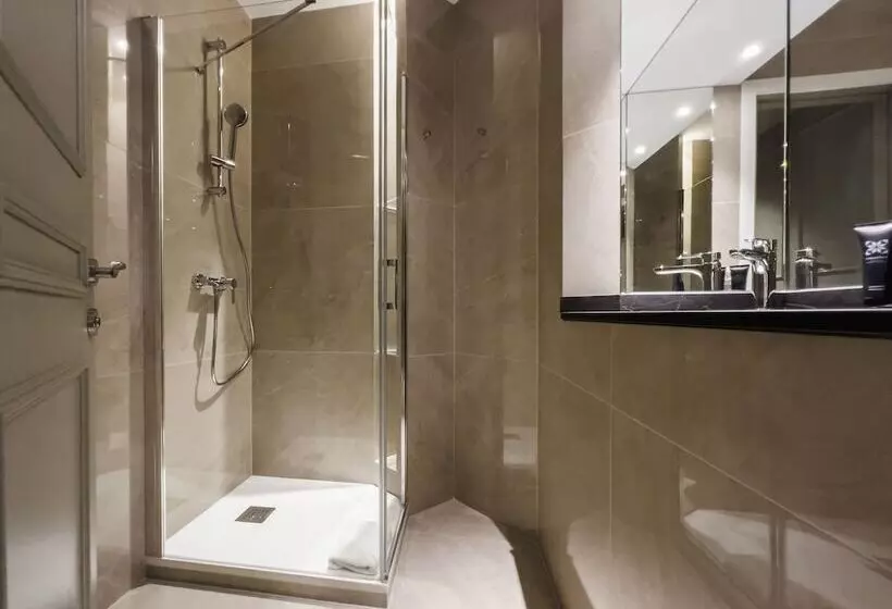 Passeig De Gracia Apartment