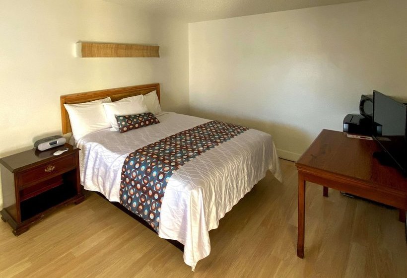 فندق على الطريق Rodeway Inn