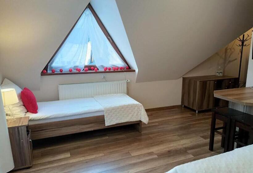 پانسیون Słoneczny Dworek