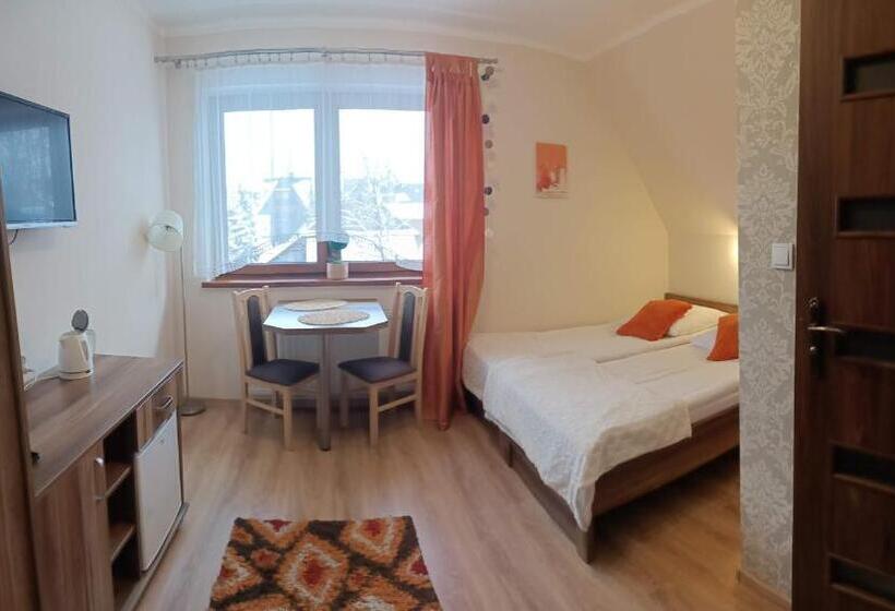 پانسیون Słoneczny Dworek