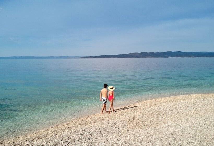 Bluesun Hotel Maestral