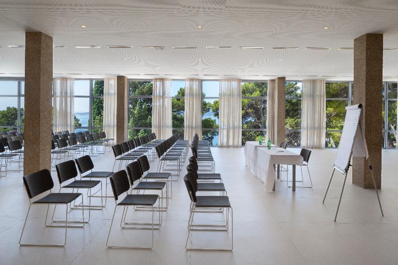 Bluesun Hotel Maestral