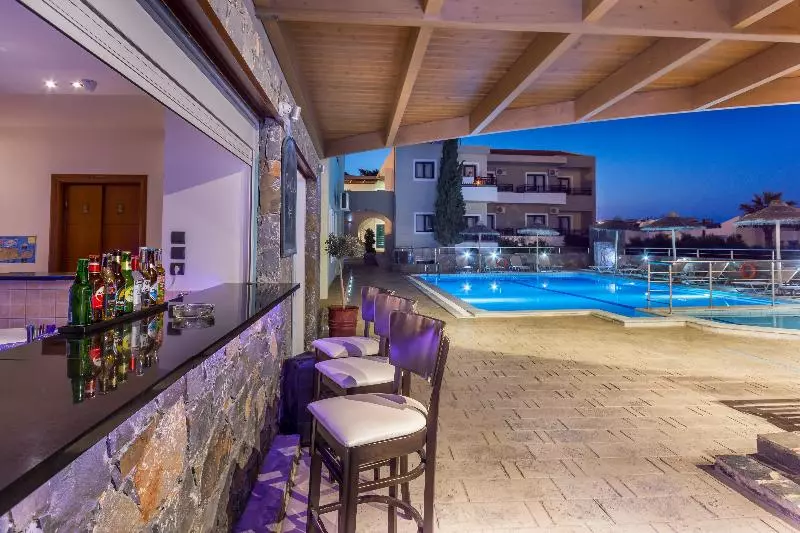 Dias Luxury Studios & Apartments