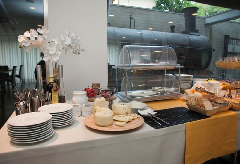 בית מלון כפרי Ferro