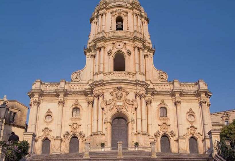 בית מלון כפרי Ferro