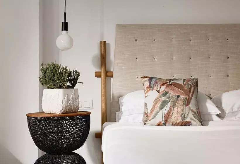 Отель Glavas Inn