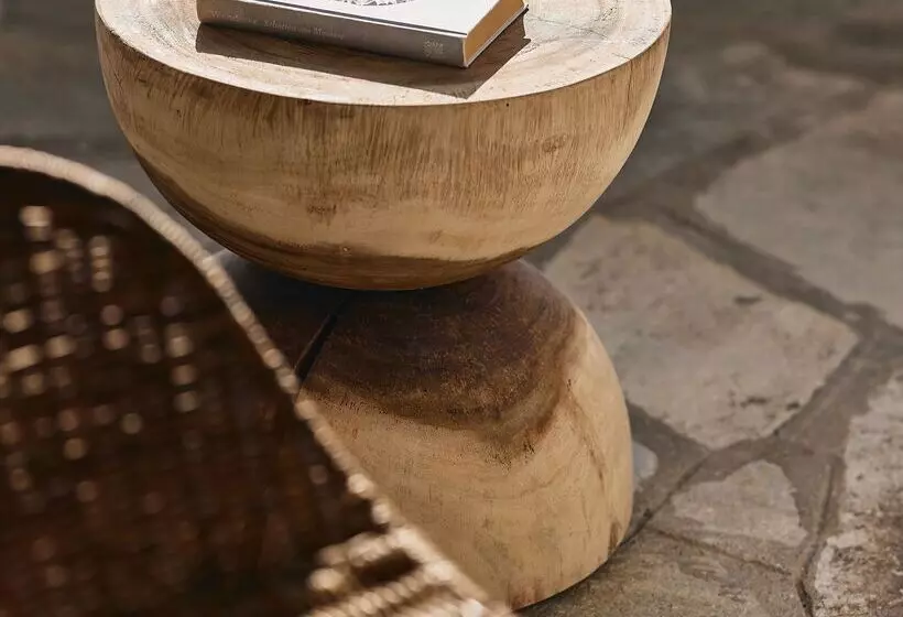 Отель Glavas Inn