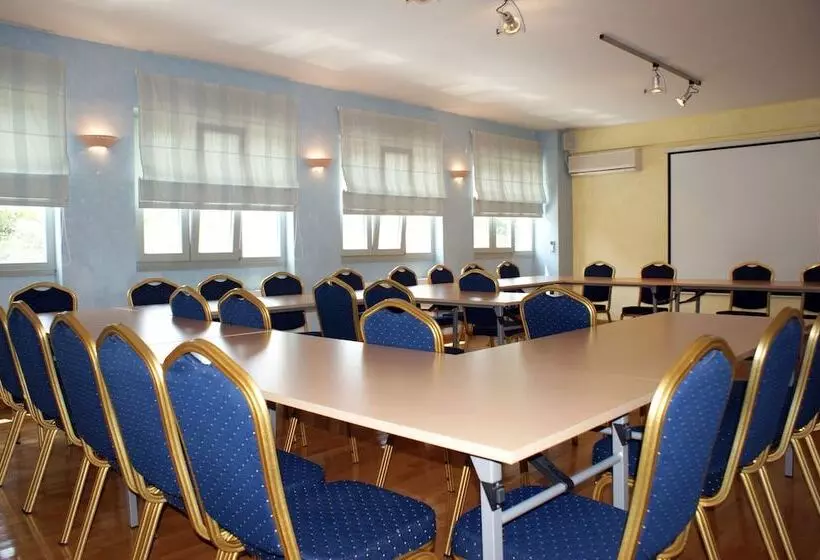 Harmony Hotel Apartments