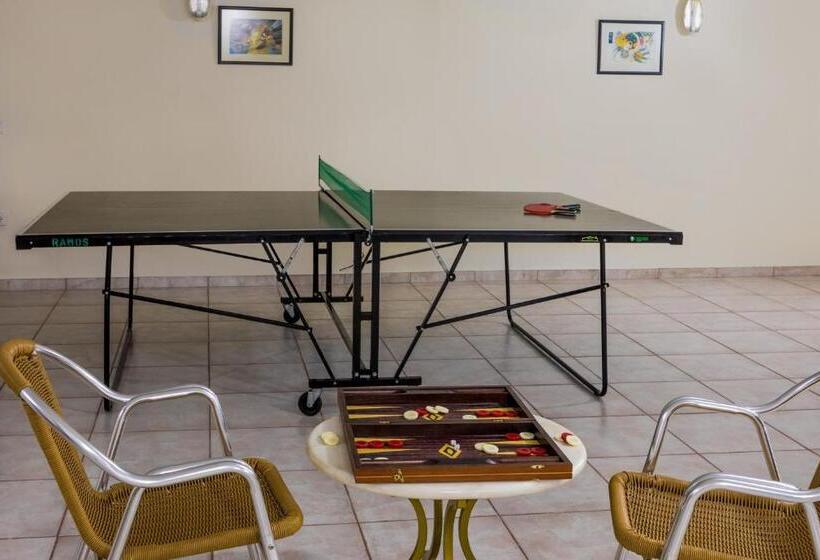 فندق Chrispy Beach Resort, Agia Marina