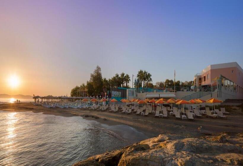 فندق Chrispy Beach Resort, Agia Marina