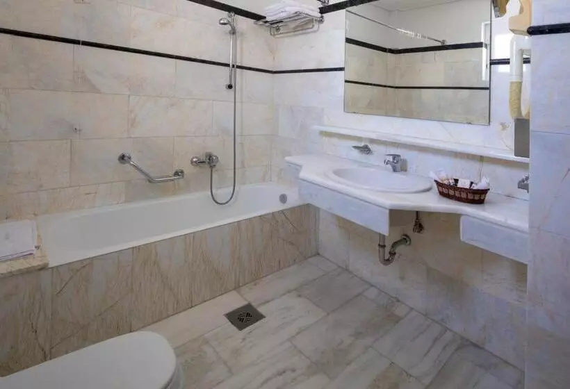 酒店 Chrispy Beach Resort, Agia Marina