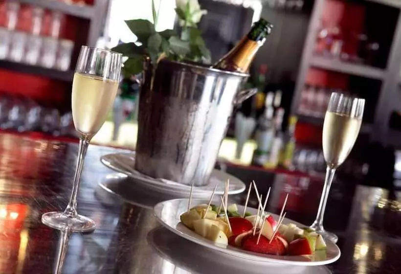 هتل Renaissance Boutique & Spa