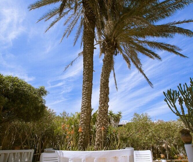 בית מלון כפרי L'oasi Villaggio Albergo