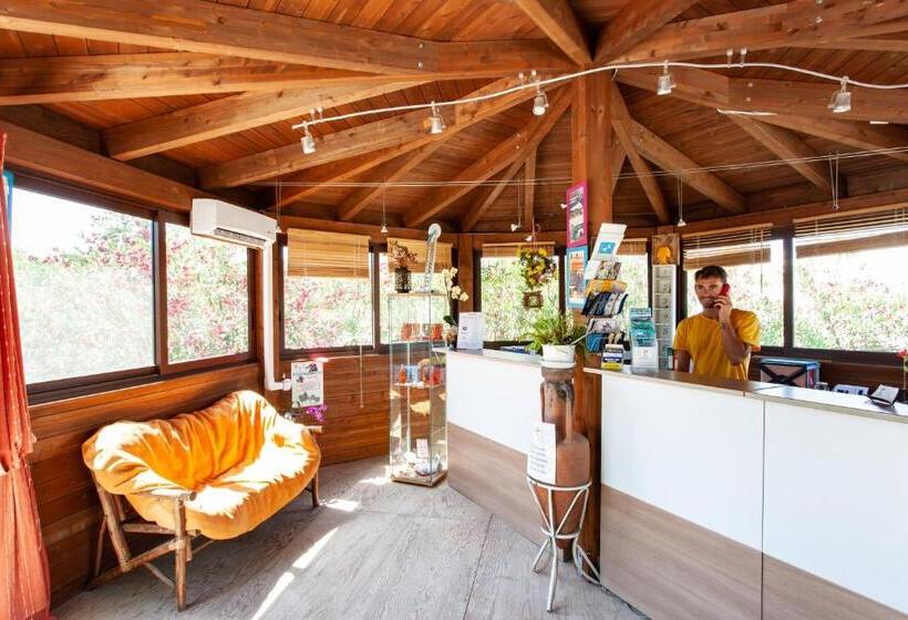 בית מלון כפרי L'oasi Villaggio Albergo