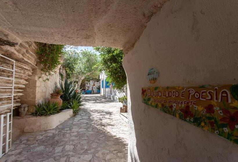 בית מלון כפרי L'oasi Villaggio Albergo