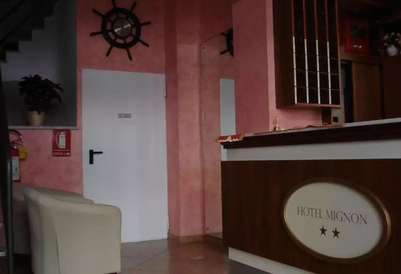 هتل Mignon