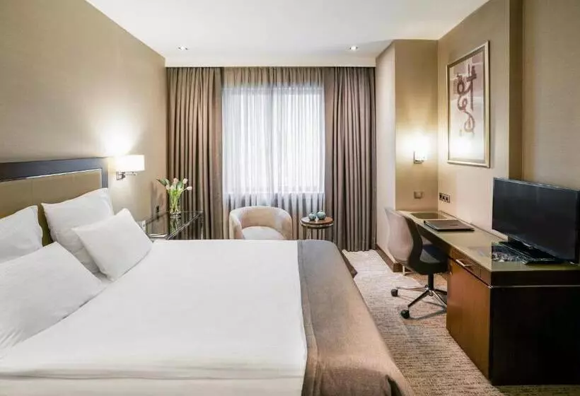 Отель Occidental Ankara