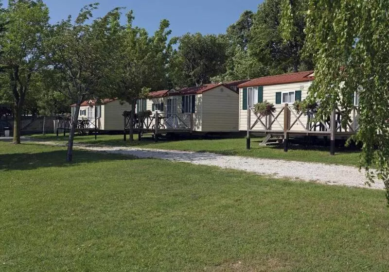 酒店 Onda Blu Resort