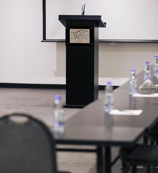 בית מלון כפרי The Parisian