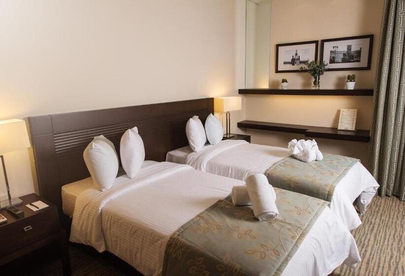 בית מלון כפרי The Parisian