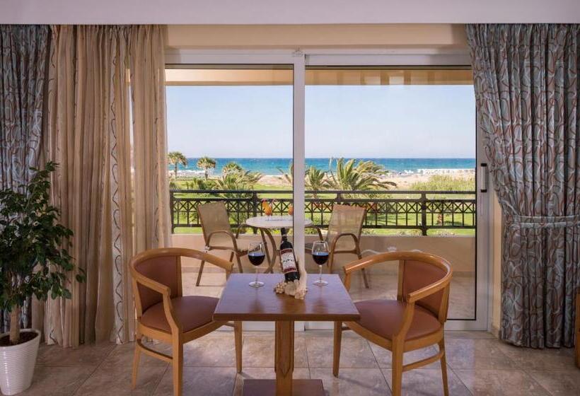 בית מלון כפרי Vantaris Palace