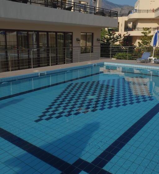 בית מלון כפרי Vantaris Palace