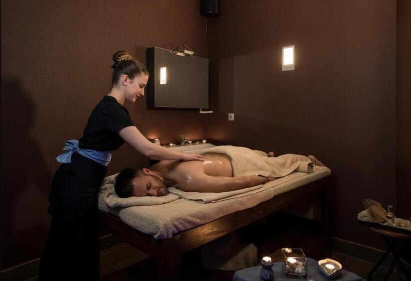 בית מלון כפרי Vantaris Palace