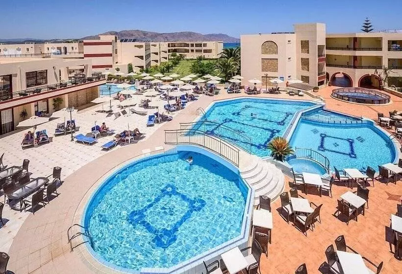 Hotel Vantaris Palace