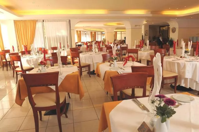 Hotel Vantaris Palace