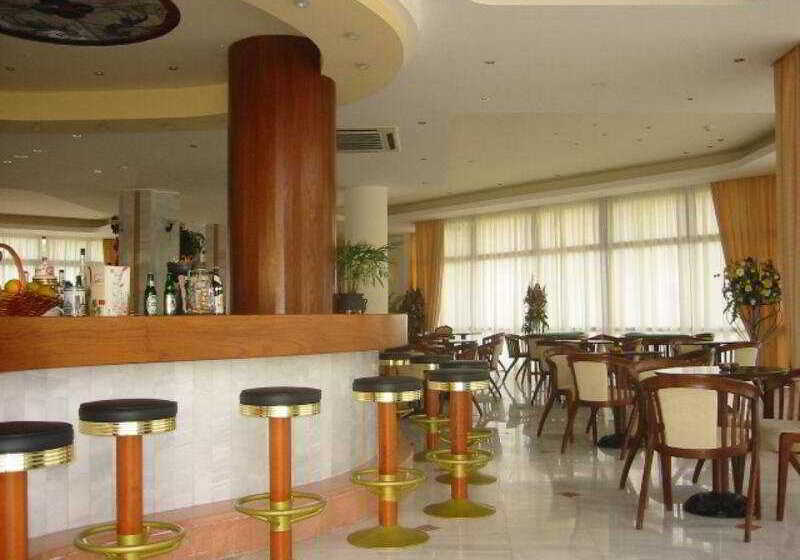 בית מלון כפרי Vantaris Palace